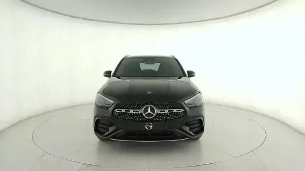 Nuova Mercedes GLA200 AMG line 150 CV (110 kW) 2026 Nero cosmo metallizzato SUV