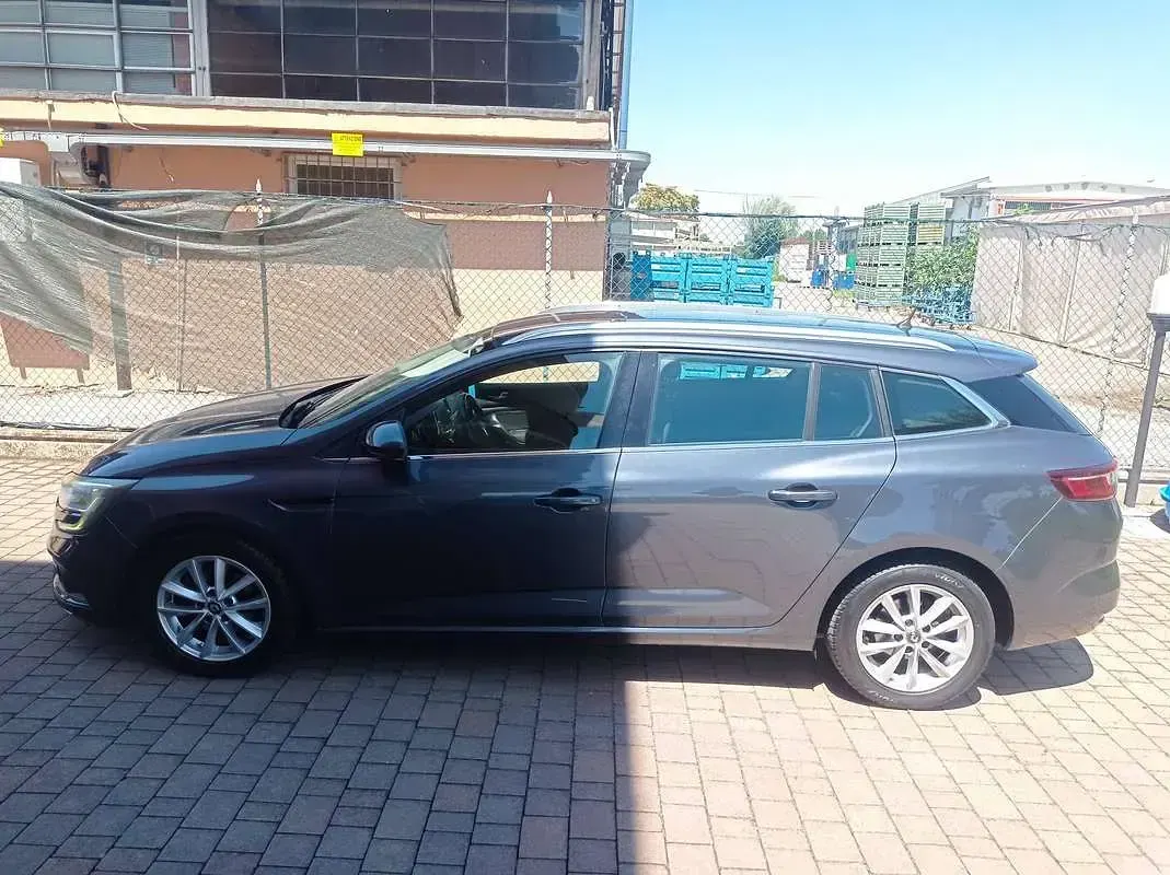 Usata Renault Mégane GrandTour Business 110 CV (80 kW) 2018 Grigio Station wagon