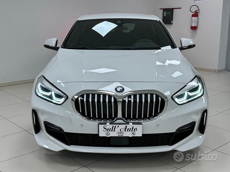 Usata BMW 116 M Sport 116 CV (85 kW) 2021 Bianco Utilitaria