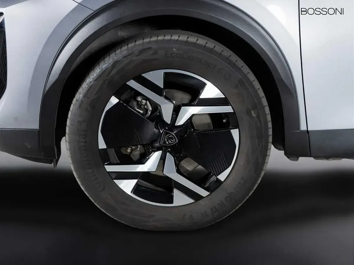 Usata Peugeot e-2008 GT 100 kW (136 CV) 2024 Grigio SUV