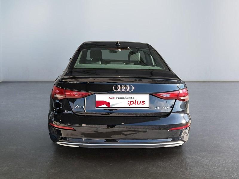Usado Audi A3 Advanced Plus 150 CV (110 kW) 2021 Negro Berlina