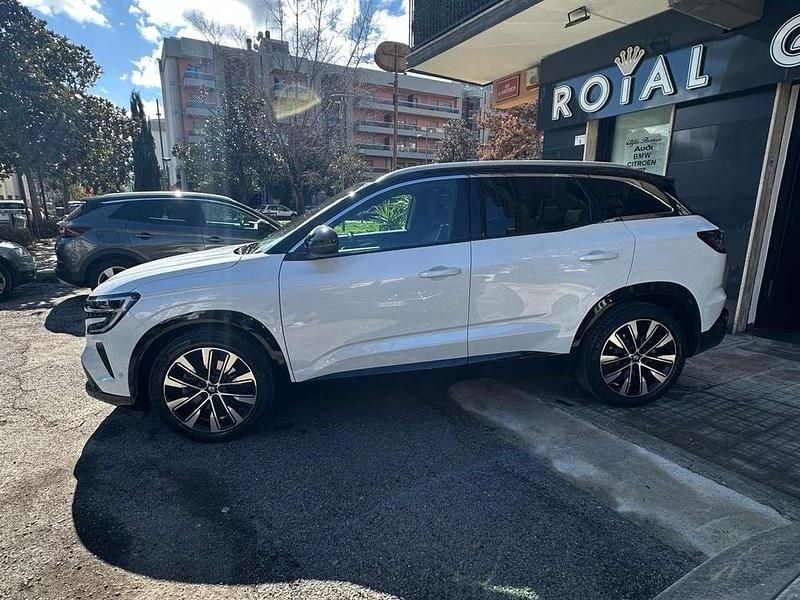 Usata Renault Austral Techno 131 CV (96 kW) 2024 Bianco SUV