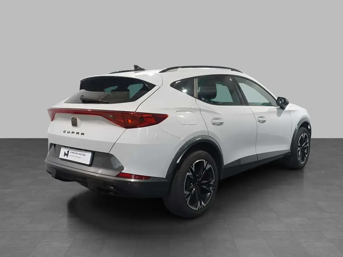Usata Cupra Formentor 150 CV (110 kW) 2024 Bianco nevada SUV