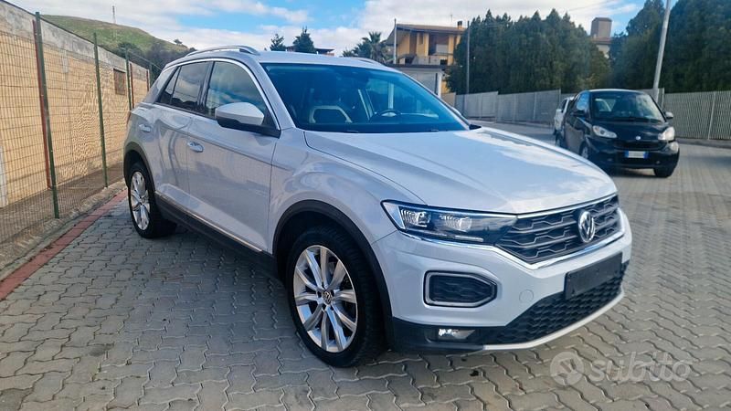 Usata VW T-Roc Advance 150 CV (110 kW) 2020 Grigio SUV