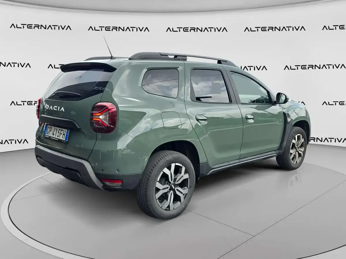 Usata Dacia Duster Journey 116 CV (85 kW) 2023 Lichen kaki SUV