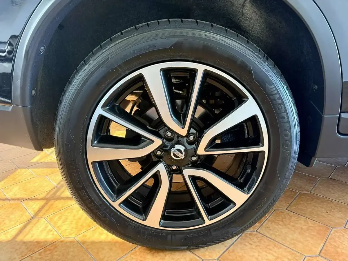 Usata Nissan X-Trail Tekna 177 CV (130 kW) 2017 Nero SUV