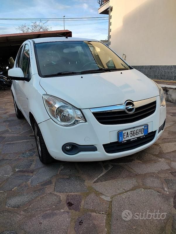 Usata Opel Agila 86 CV (63 kW) 2009 Bianco Utilitaria