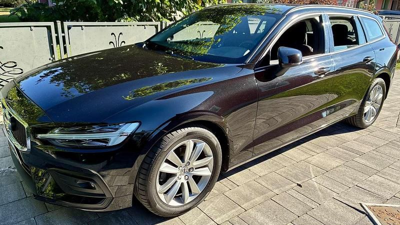 Usata Volvo V60 Business Edition 150 CV (110 kW) 2020 Station wagon