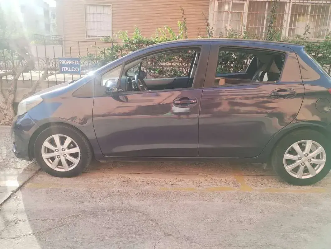 Usata Toyota Yaris Style 90 CV (66 kW) 2013 Utilitaria