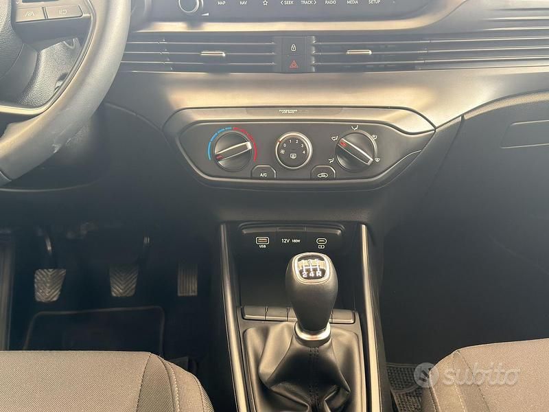 Usata Hyundai i20 79 CV (58 kW) 2025 Grigio Utilitaria