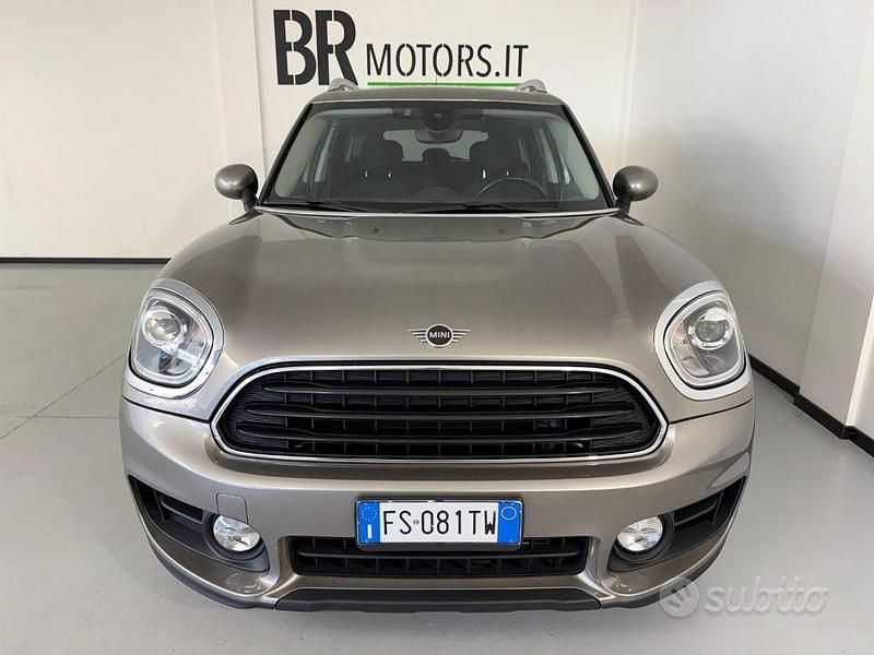 Usata Mini One Countryman 102 CV (75 kW) 2018 Grigio scuro SUV