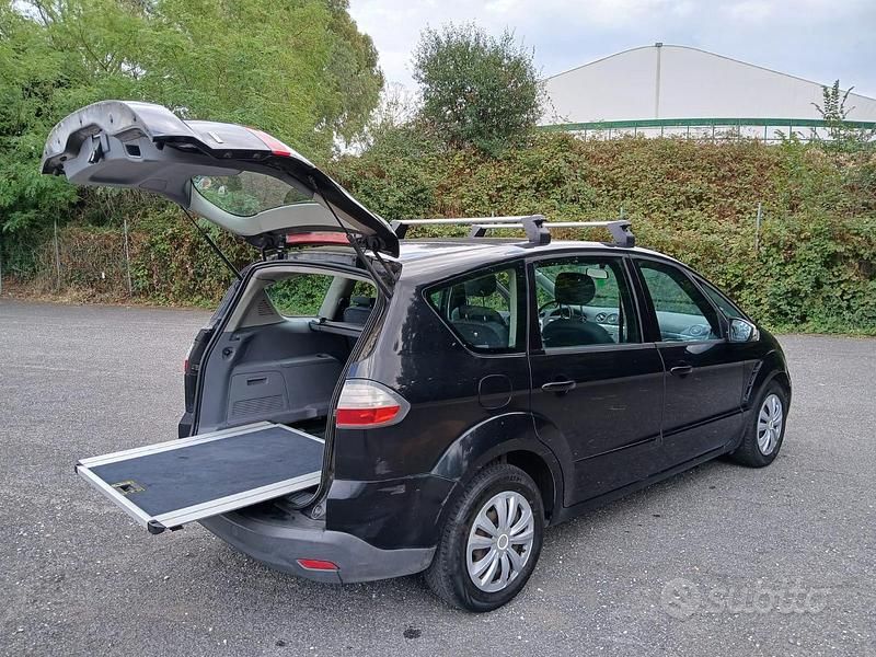 Usata Ford S-MAX S 140 CV (102 kW) 2008 Nero Monovolume
