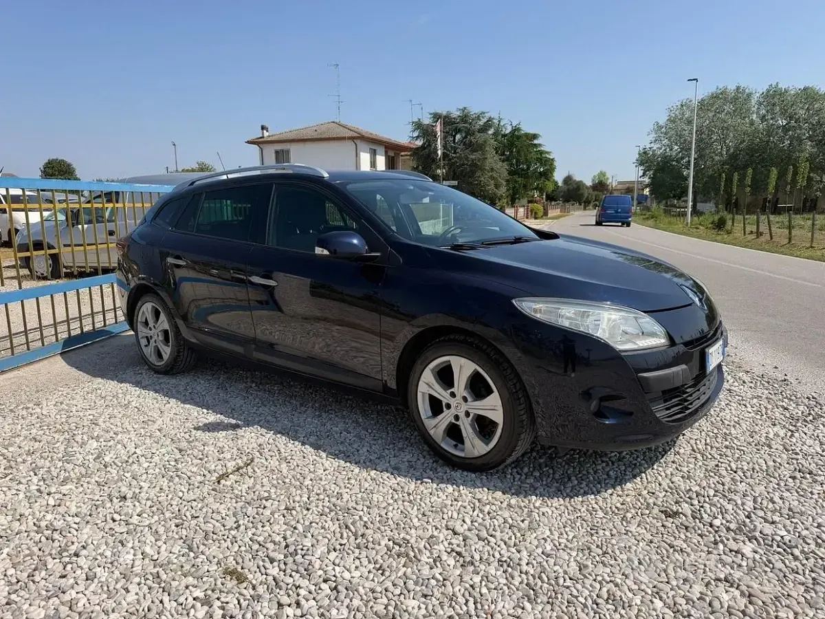 Usata Renault Mégane Coupé Dynamique 140 CV (102 kW) 2009 Bluazzurro Coupé