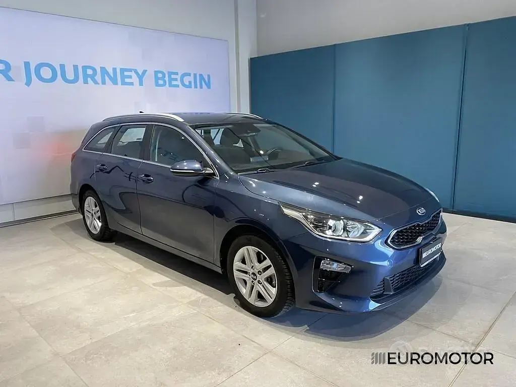 Usata Kia Ceed Sportswagon 115 CV (84 kW) 2019 Blu Station wagon