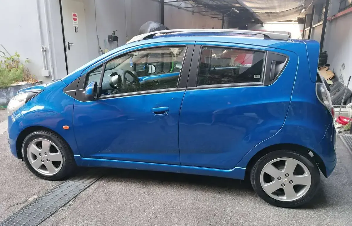 Usata Chevrolet Spark LT 82 CV (60 kW) 2011 Blu/azzurro Utilitaria