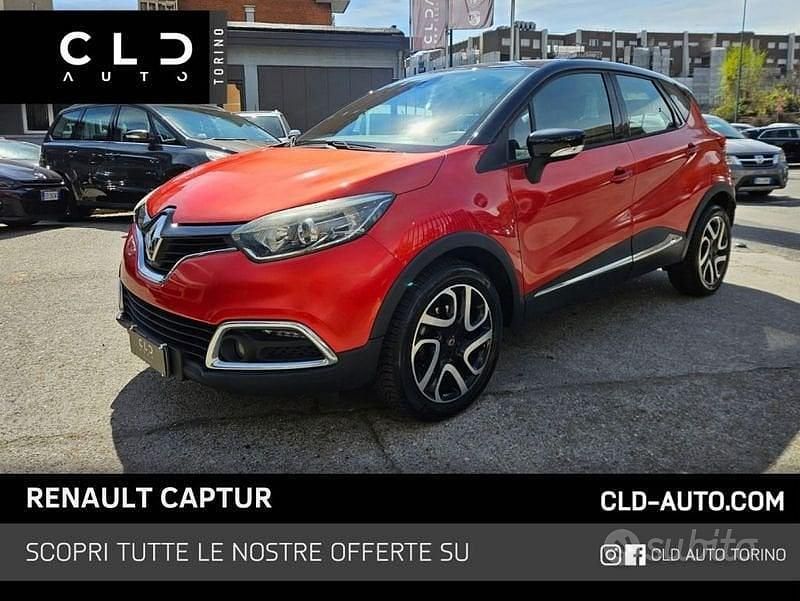 Usata Renault Captur 90 CV (66 kW) 2016 Rosso SUV