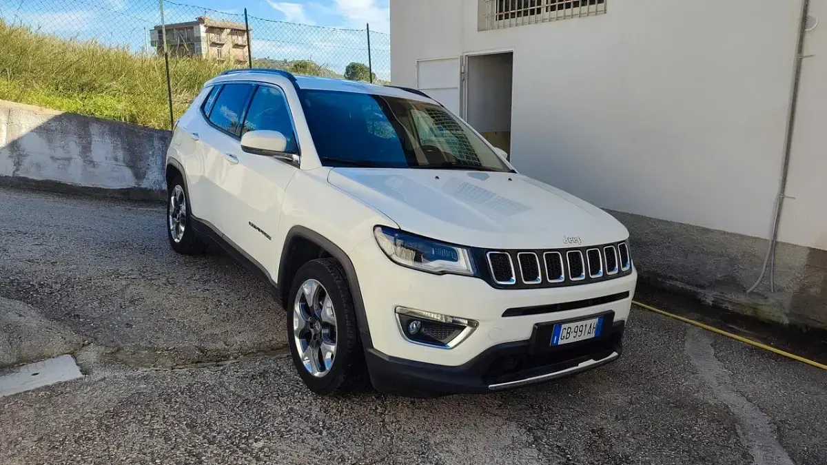 Usata Jeep Compass 120 CV (88 kW) 2020 Nero SUV