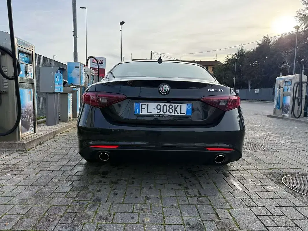 Usado Alfa Romeo Giulia Super 179 HP (131 kW) 2017 Sedan
