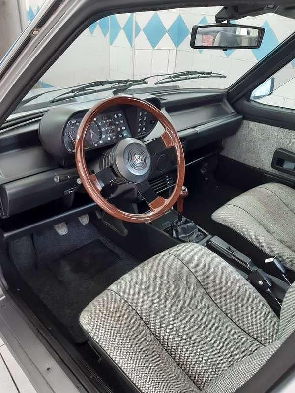 Usata Alfa Romeo Giulietta 109 CV (80 kW) 1984 Berlina