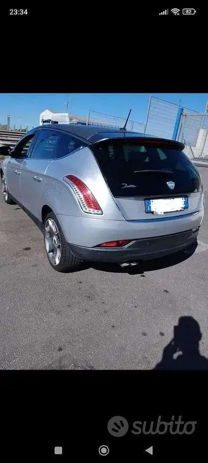 Usata Lancia Delta 120 CV (88 kW) 2010 Marrone Utilitaria