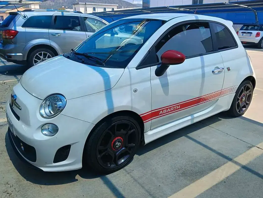 Usata Abarth 500 135 CV (99 kW) 2008 Bianco Utilitaria