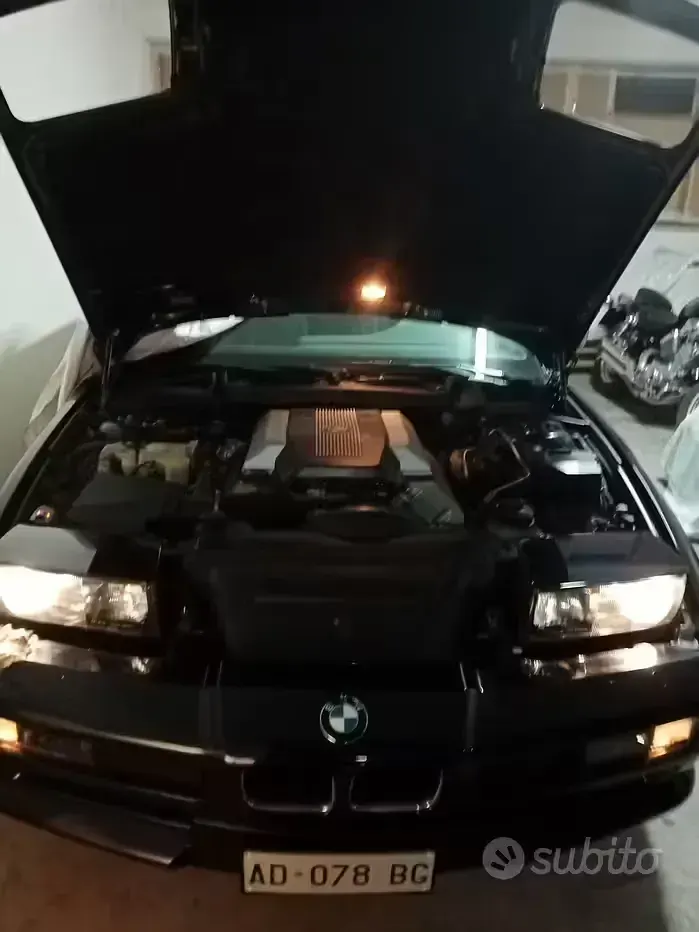 Usata BMW 840 286 CV (210 kW) 1984 Bluazzurro Berlina