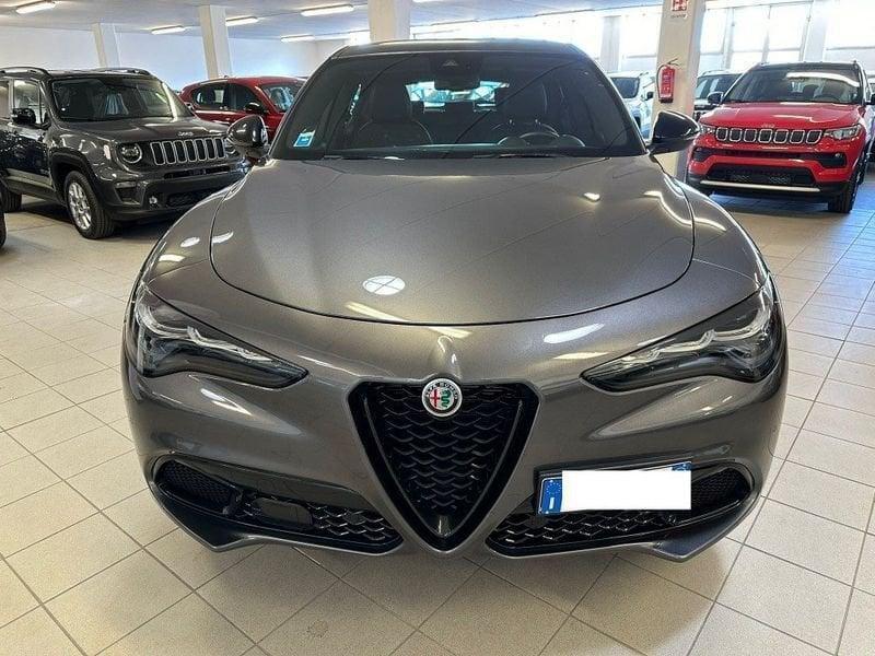 Usato 2023 Alfa Romeo Stelvio 2.1 Diesel 209 CV (46.000 €)