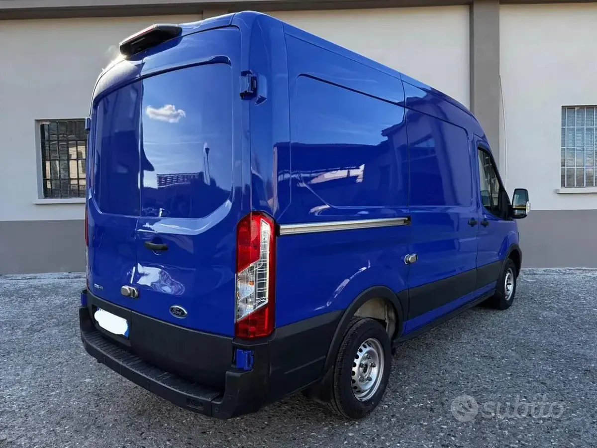 Usata Ford Transit 131 CV (96 kW) 2020 Bluazzurro Furgone