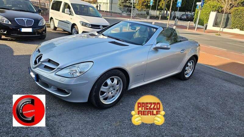 Argento Usata 2006 Mercedes SLK200 Cabrio | 14.500 € (Buon prezzo) - Immagine 1/4