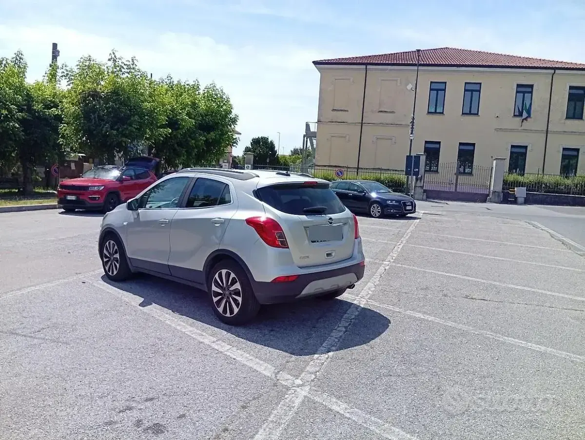 Usata Opel Mokka 140 CV (102 kW) 2017 Grigio SUV
