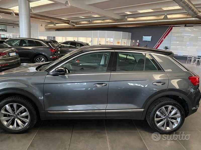 Usata VW T-Roc Style 110 CV (80 kW) 2021 Grigio SUV