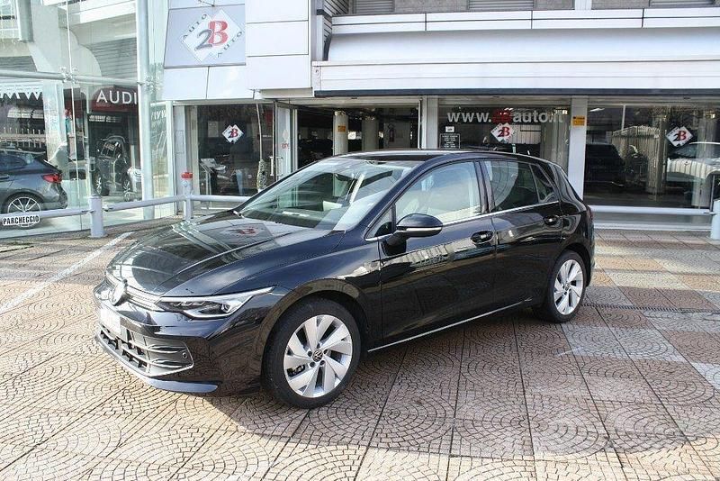 Usata VW Golf VIII Style 150 CV (110 kW) 2025 Nero Berlina