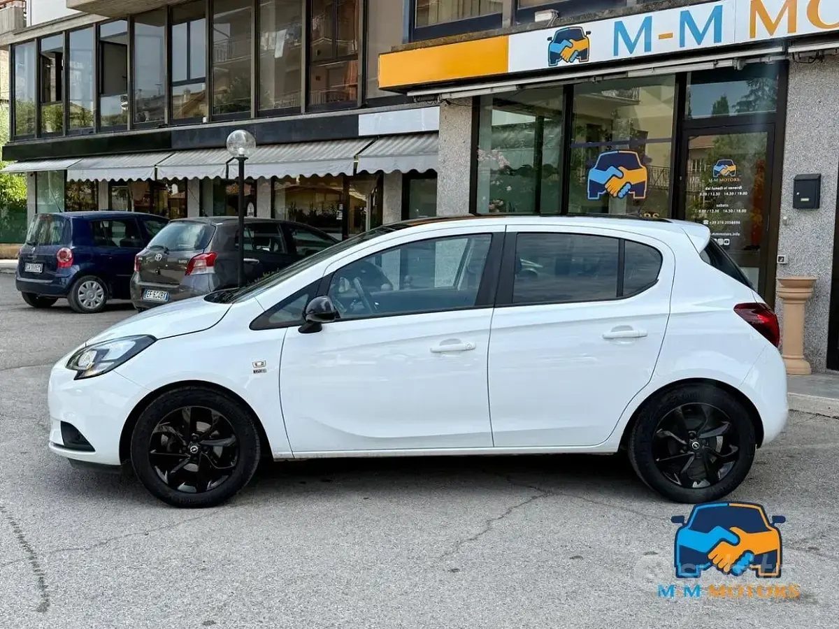Usata Opel Corsa 90 CV (66 kW) 2019 Bianco Utilitaria