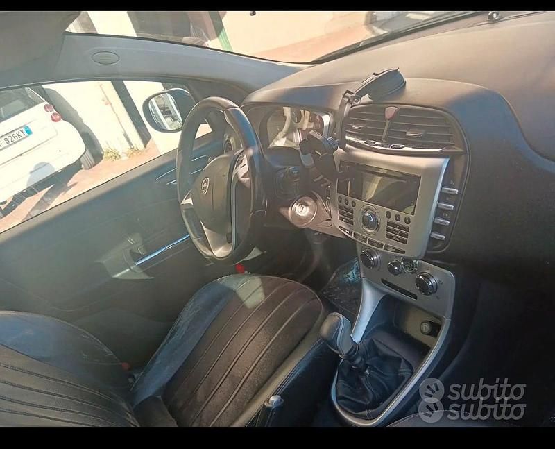 Usata Lancia Delta 2011 Utilitaria