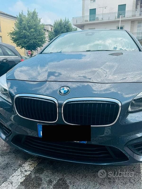 Usata BMW 218 136 CV (100 kW) 2016 Grigio Station wagon