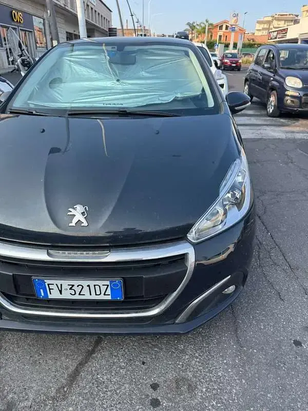 Usata Peugeot 208 Allure 83 CV (61 kW) 2019 Grigio Utilitaria