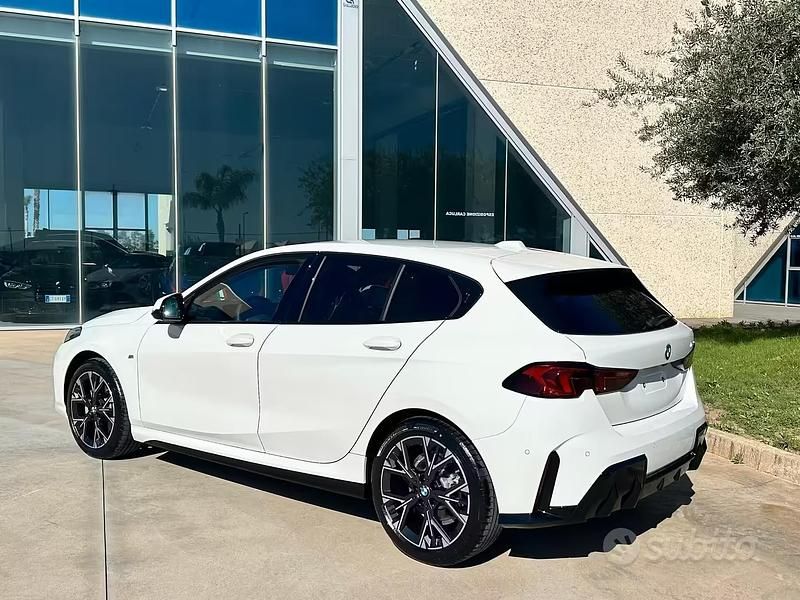 Nuevo BMW 118 M Sport 150 CV (110 kW) 2025 Blanco Utilitario