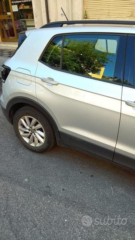 Usata VW T-Cross Style 110 CV (80 kW) 2021 Grigio SUV