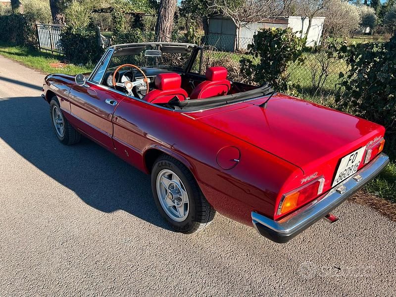 Usata Alfa Romeo Spider Veloce 1970 Rosso Cabrio