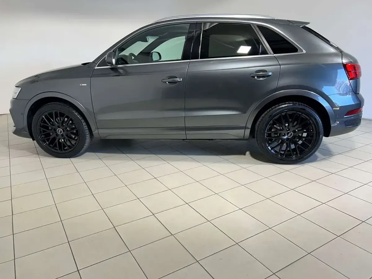 Usata Audi Q3 S-Line 150 CV (110 kW) 2018 Grigio SUV