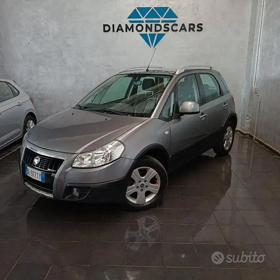 Usata Fiat Sedici Emotion 120 CV (88 kW) 2008 Grigio SUV