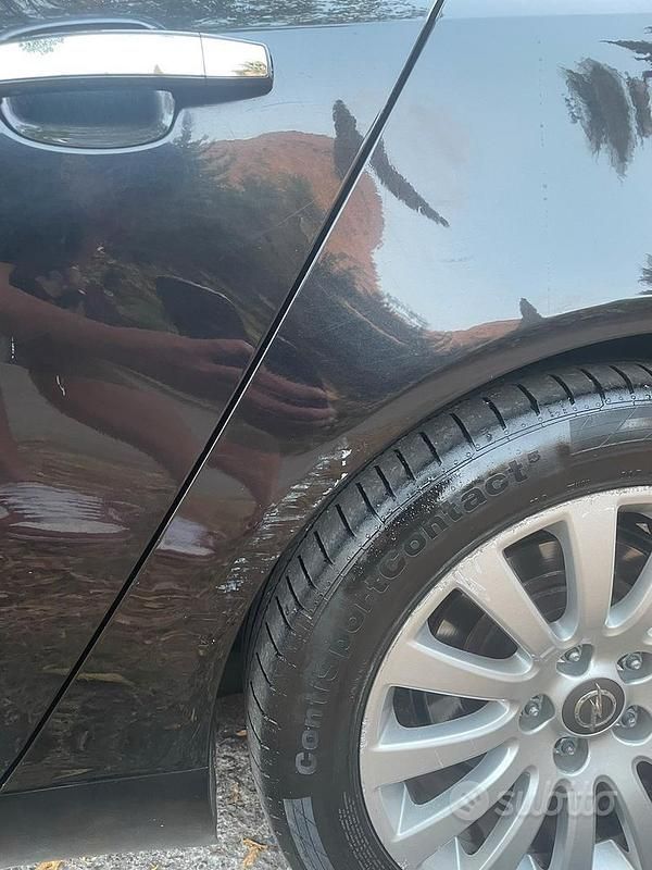 Usata Opel Insignia Cosmo 160 CV (117 kW) 2010 Station wagon