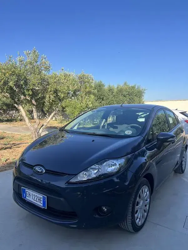 Usata Ford Fiesta Business Edition 71 CV (52 kW) 2011 Berlina