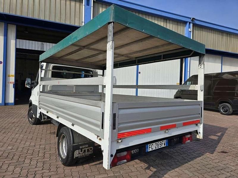 Usata Iveco Daily 150 CV (110 kW) 2016 Bianco Furgone