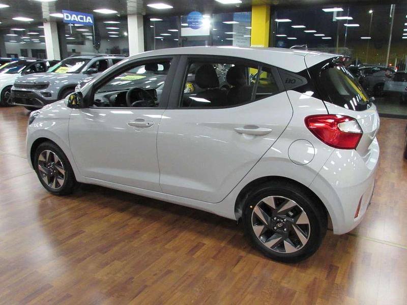 Nuova Hyundai i10 63 CV (46 kW) 2025 Argento Utilitaria