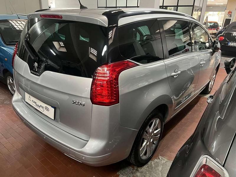 Usata Peugeot 5008 Active 114 CV (83 kW) 2014 Argento Monovolume