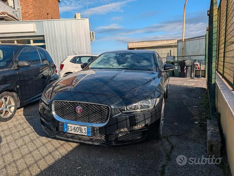 Usata 2015 Jaguar XE Tre volumi | 5500 € (Super prezzo) - Immagine 1/4