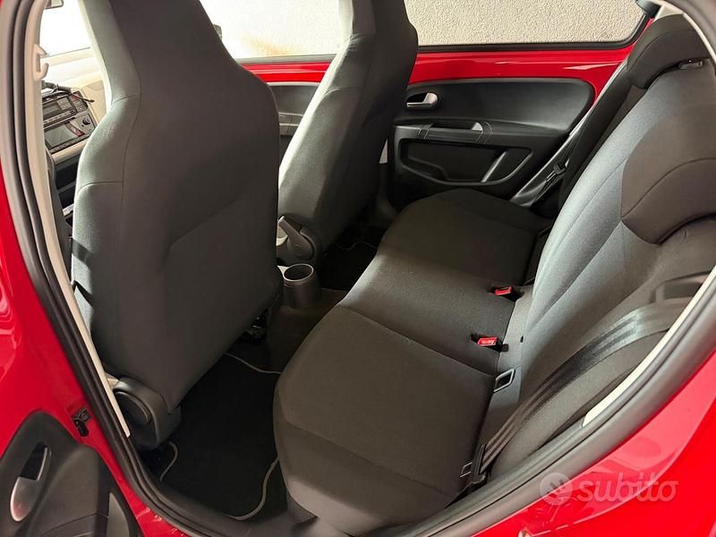 Usata VW e-up! 60 kW (82 CV) 2021 Rosso Utilitaria
