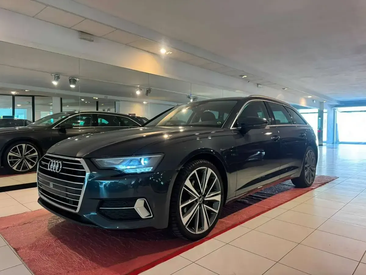 Usata Audi A6 Ambiente 204 CV (150 kW) 2022 Grigio Station wagon