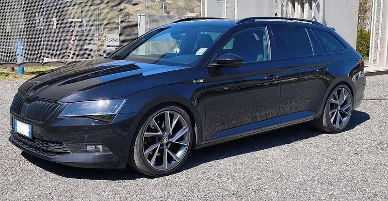 Usata Skoda Superb SportLine 190 CV (139 kW) 2017 Nero Station wagon
